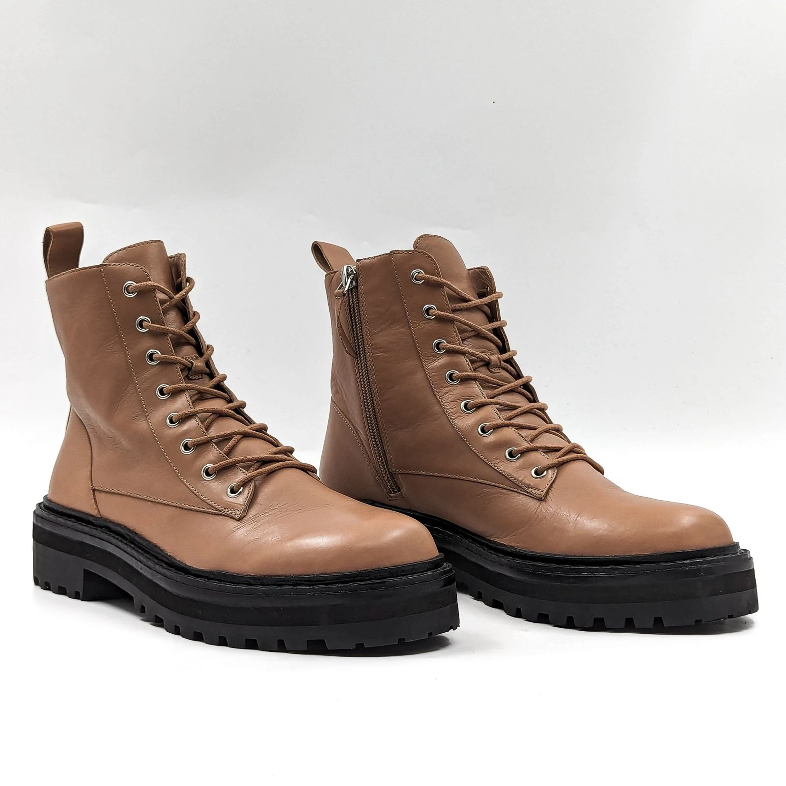 Stivali da combattimento in pelle nera scamosciata Studio da donna Drea Fendi taglia 8 5US EUR 39