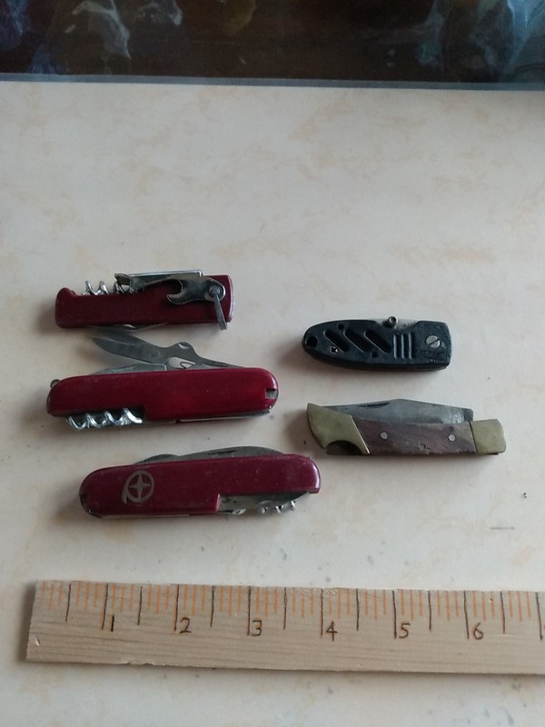 5 Pocket Knives