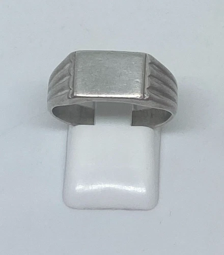 Vintage men's ring sterling silver 925 Size 10 Weight 4.88 g.Ukrainian jewelry.