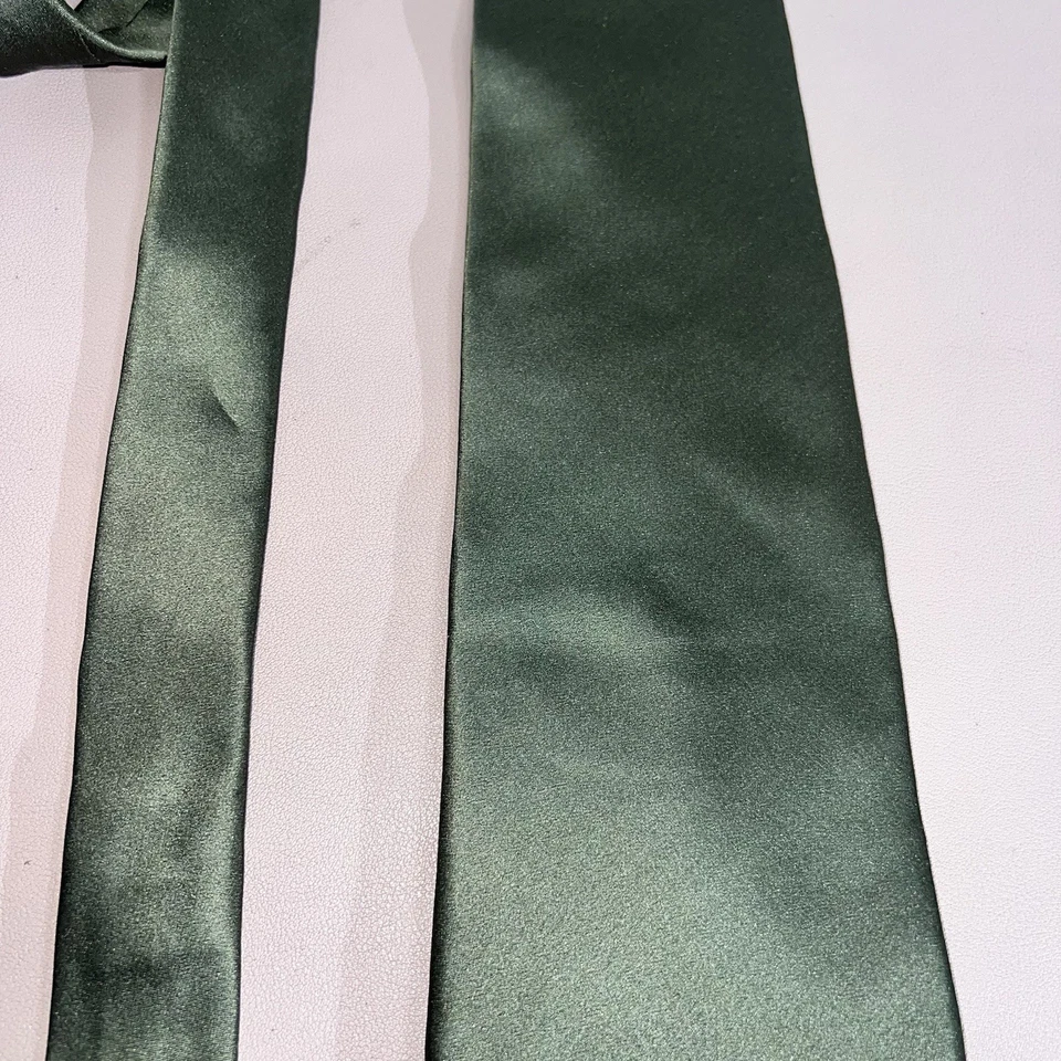 Gianfranco Ruffini 意大利绿色男式 100% 意大利丝绸领带  — 第 3/4 张图片