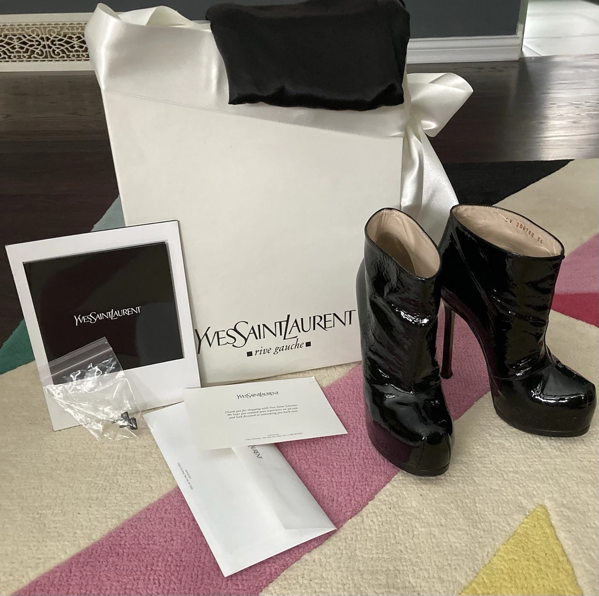 靴 Saint Laurent patent boots NWT $1.5K Saint Laurent YSL Black Patent Leather 68 Knee High
