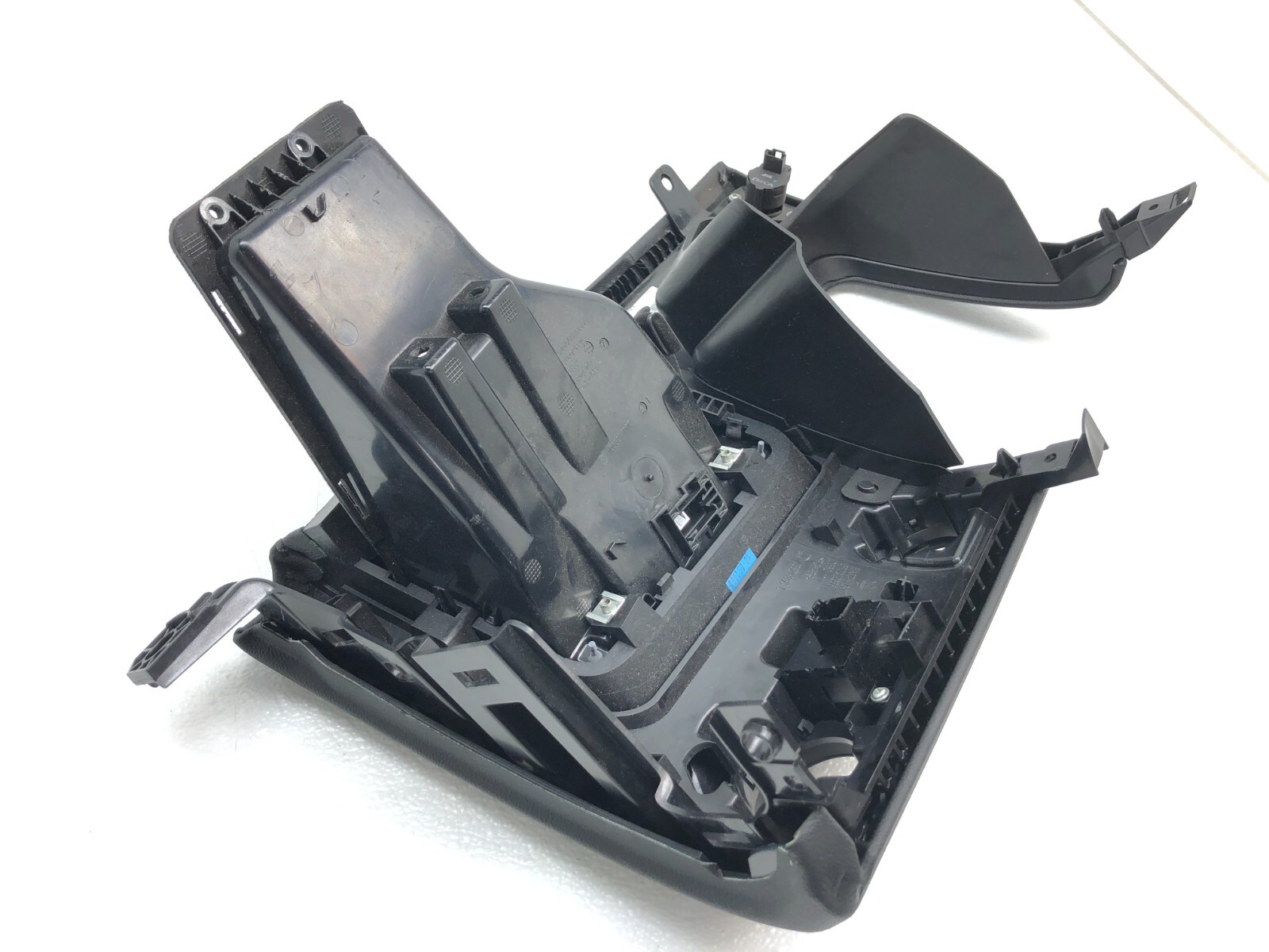 2014-2019 MASERATI GHIBLI S Q4 LEFT DRIVER FRONT DASH LOWER KNEE PANEL OEM.