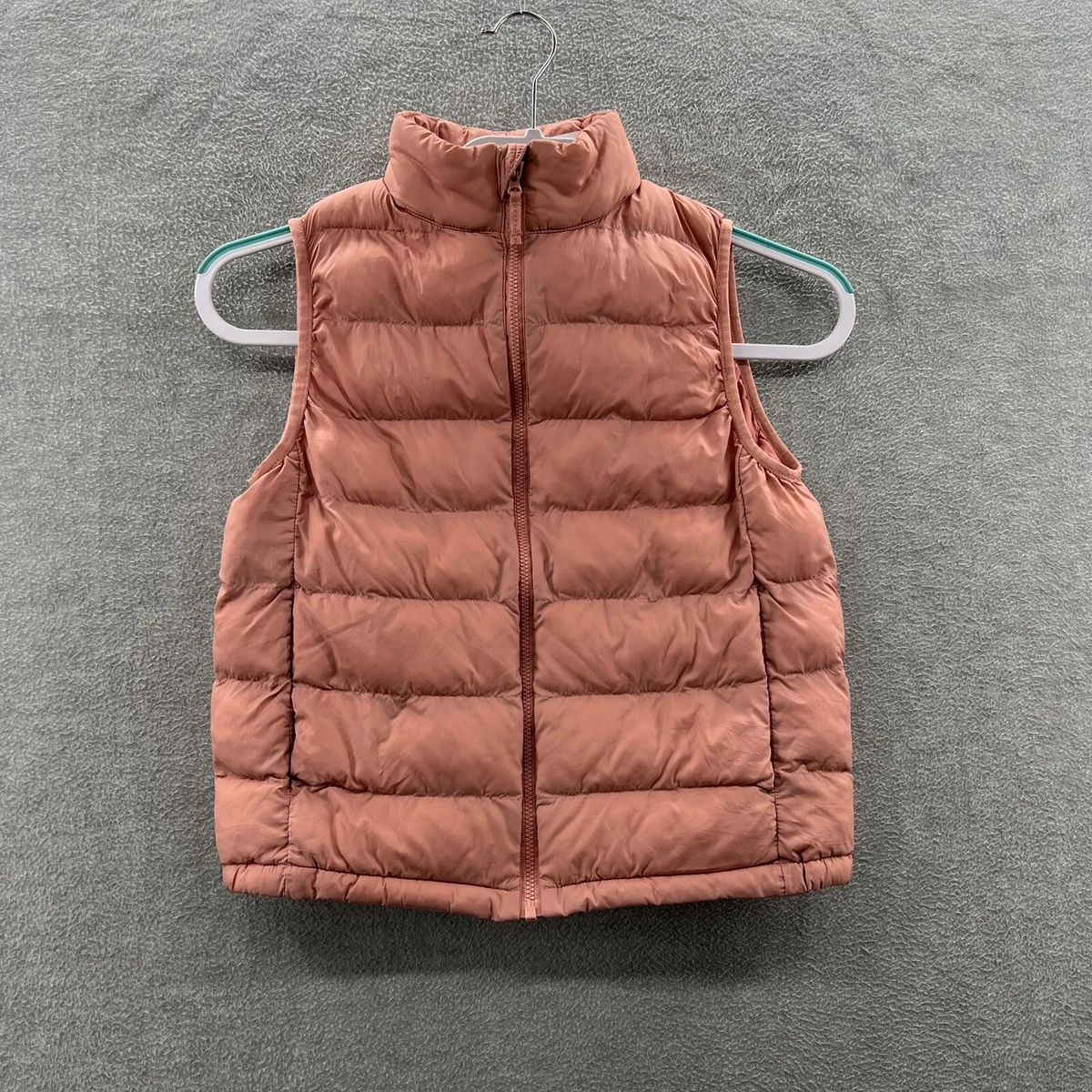 Uniqlo store kids puffer