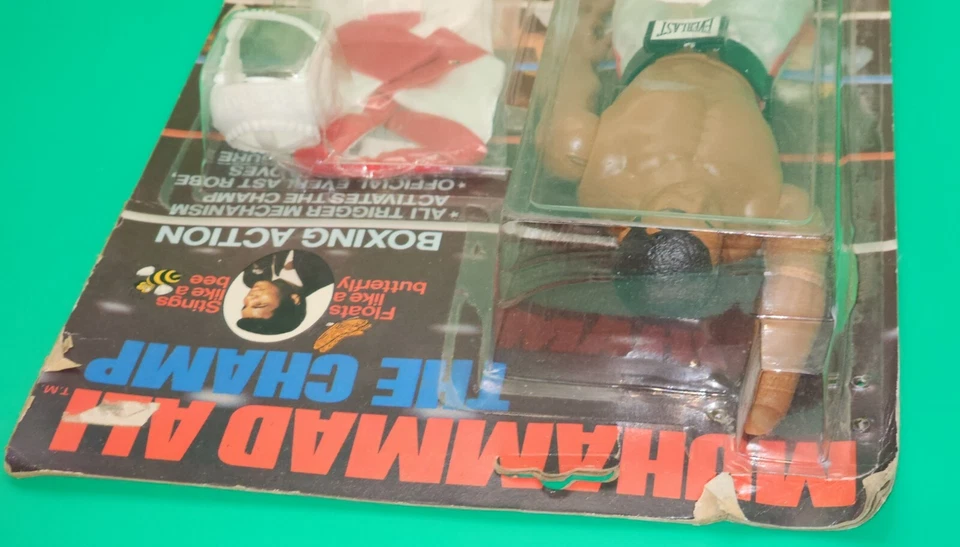 МУХАММАД АЛИ, ЧЕМПИОН — боксерское действие — 1976 Mego — как новый в коробке, никогда не доставался из коробки, поврежден - Изображение 3 из 4