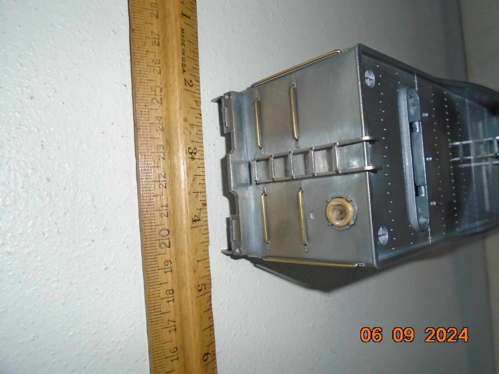 Picture 8 of 9