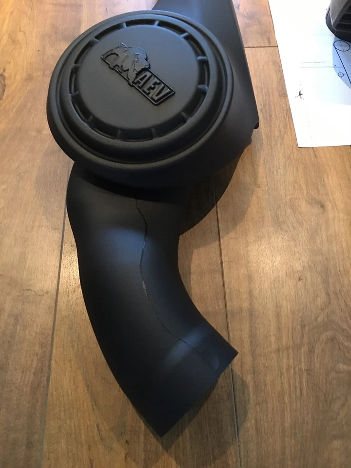 Chevrolet Colorado 2015-2020 motor Snorkel kit 19417719 negro genuino OEM GM  Foto 4 de 4