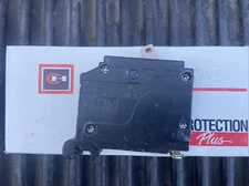 NEW Eaton Cutler Hammer Circuit Breaker 20 Amp CH120