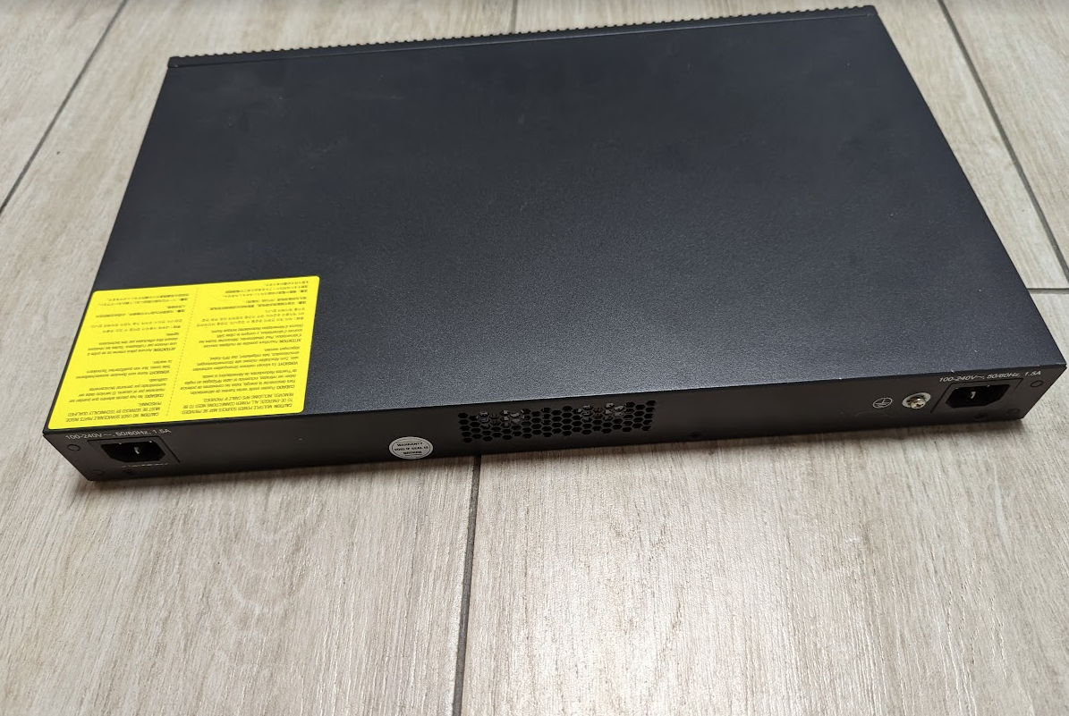 FS JAPAN S3900-24F4S① FS-S3900-24F4S-R 16-Port Gigabit Ethernet L2+ Switch, 16 x 1Gb SFP