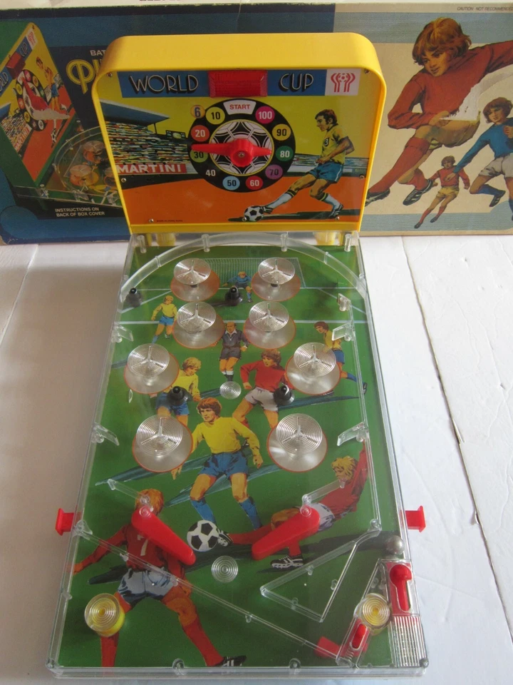 RARE Vintage 1978 Table Top Pinball Soccer World Cup with Box - Working - Image 2 of 4