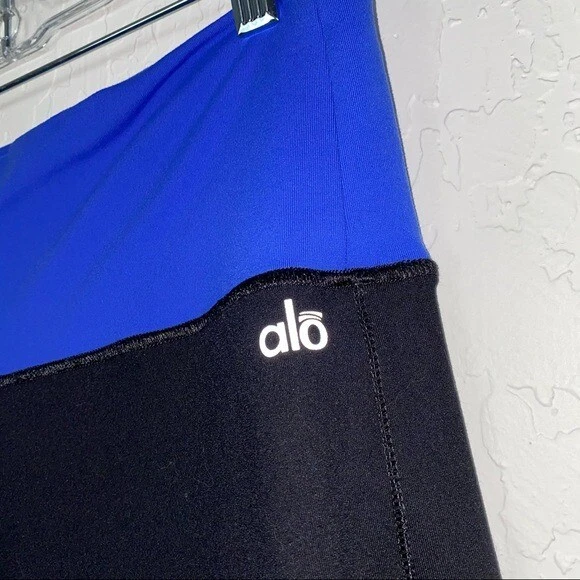 alo-yoga coolfit capri length leggings