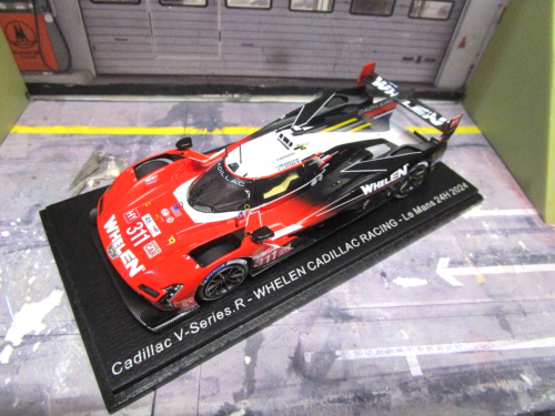 Cadillac V-Series R 24h Le Mans 2024 Whelen #311 Derani Aitken Drugov Spark 1:43 - Imagen 4 de 5