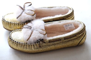 leather clarks ladies slippers