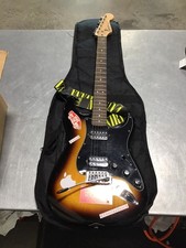 FENDER SQUIER BULLET STRATOCASTER (ALS027312)