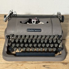 Underwood Finger Flite Champion Portable Typewriter *READ* thumbnail