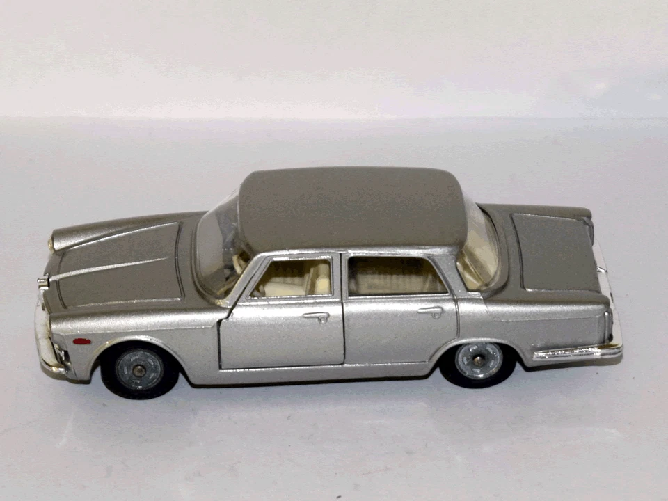 MEBETOYS #A4 1967 - ALFA ROMEO 2600 BERLINA - OTTIME CONDIZIONI - SENZA SCATOLA - Immagine 3 di 4