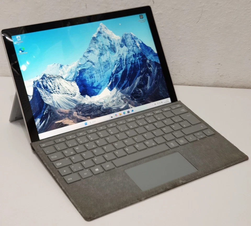 Tablet + Tastatur Surface Pro 4 i5-7300U 256GB 8GB 12.3" Win.11 + Dockingstation - Bild 3 von 4