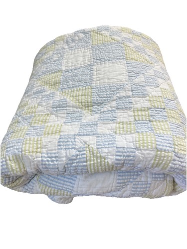 Twin Size 100% Cotton Quilt Machine Quilted Blue Green Cottagecore Clean! 62X80”