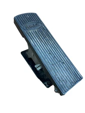 Peterbilt throttle accelerator pedal D21-6002