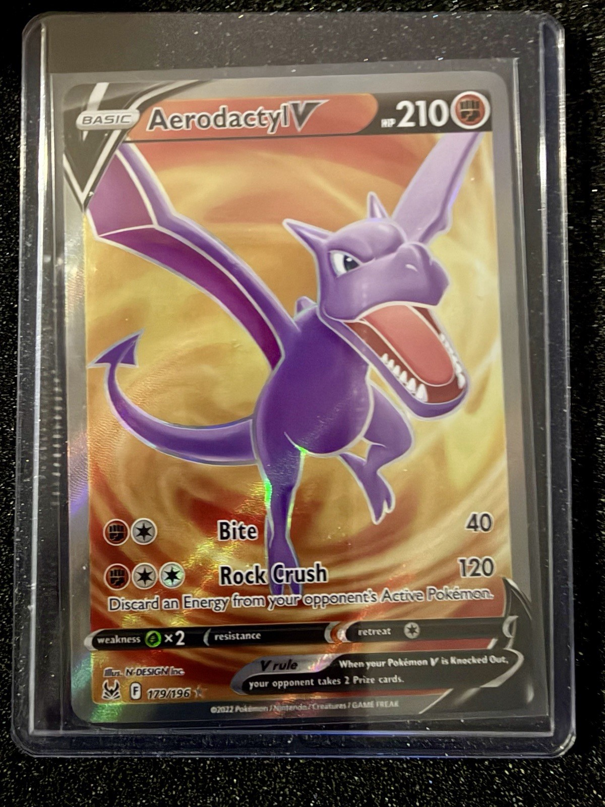 Aerodactyl v Full Art Holo Card 179/196 Swsh11: Lost Origin NM Condition