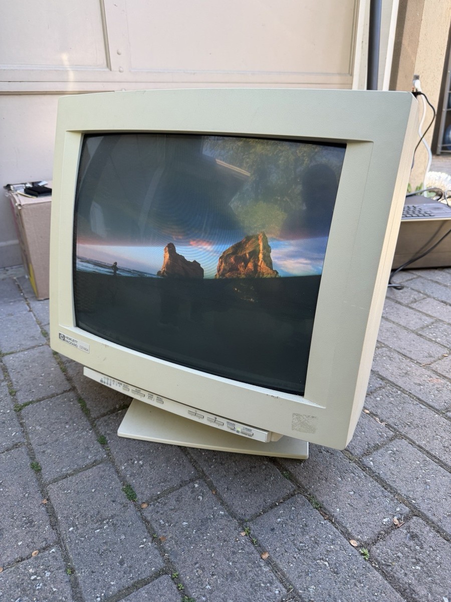 HP 20” RGB 5-BNC CRT Monitor, Sync-on-Green Sun/SGI Workstation