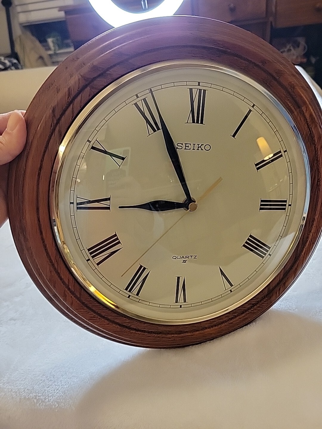 vintage seiko quartz wooden round wall clock Roman Numerals