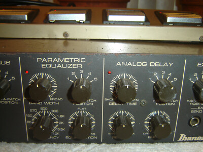 Ibanez UE405 Multi Effects, Latter Tan Version with Footswitch