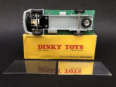 DINKY TOYS – Réf 33C – Simca Cargo miroitier - Collection