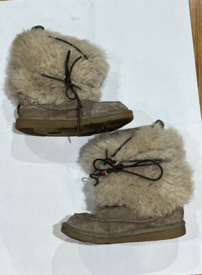 Ugg Furry Boots USA Size Style 5189