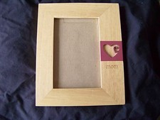 love Mom wood glass picture frame 3.6" x 5.6" photo viewable area
