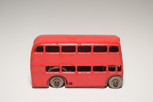 A35 1:64 MATCHBOX LESNEY AEC LONDON AUTOBÚS DE DOS PISOS ROJO EXCELENTE ESTADO - Imagen 4 de 7