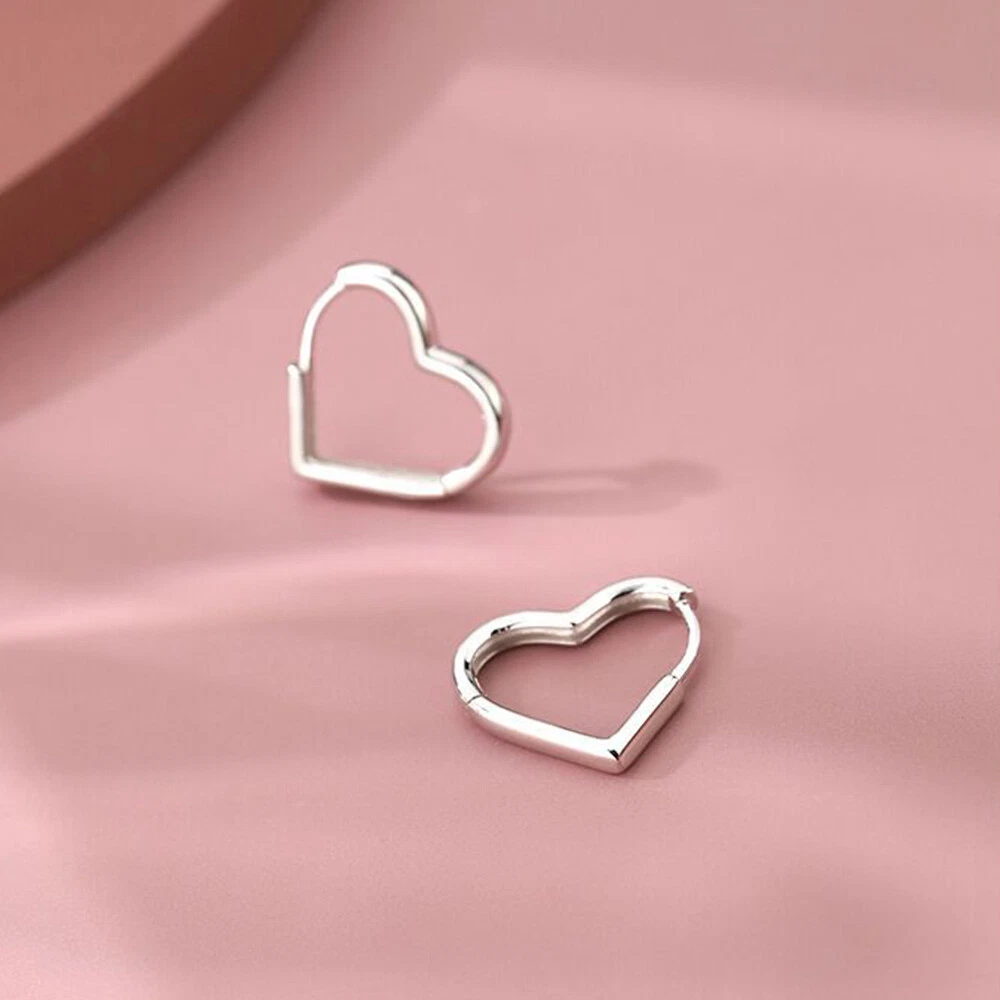 Silver heart earrings dangle deals