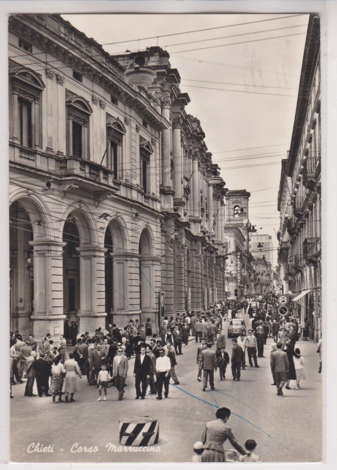CHIETI................................................CORSO MARRUCCINO.........