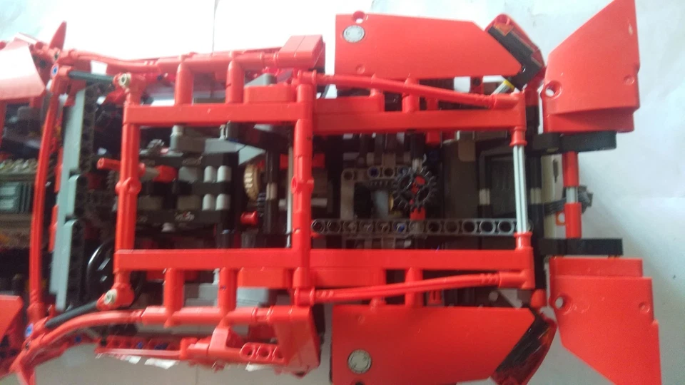 LEGO Technic 8070 Supercar, foto 4 di 5
