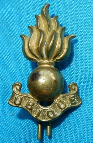 WW2 ERA ROYAL ENGINEERS OFFICERS GILT REGIMENTAL COLLAR BADGE 2 LUGS