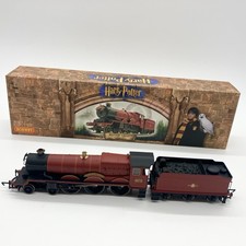 Hornby Harry Potter Hogwarts Express Hogwarts Castle Loco R2284 OO Gauge Train