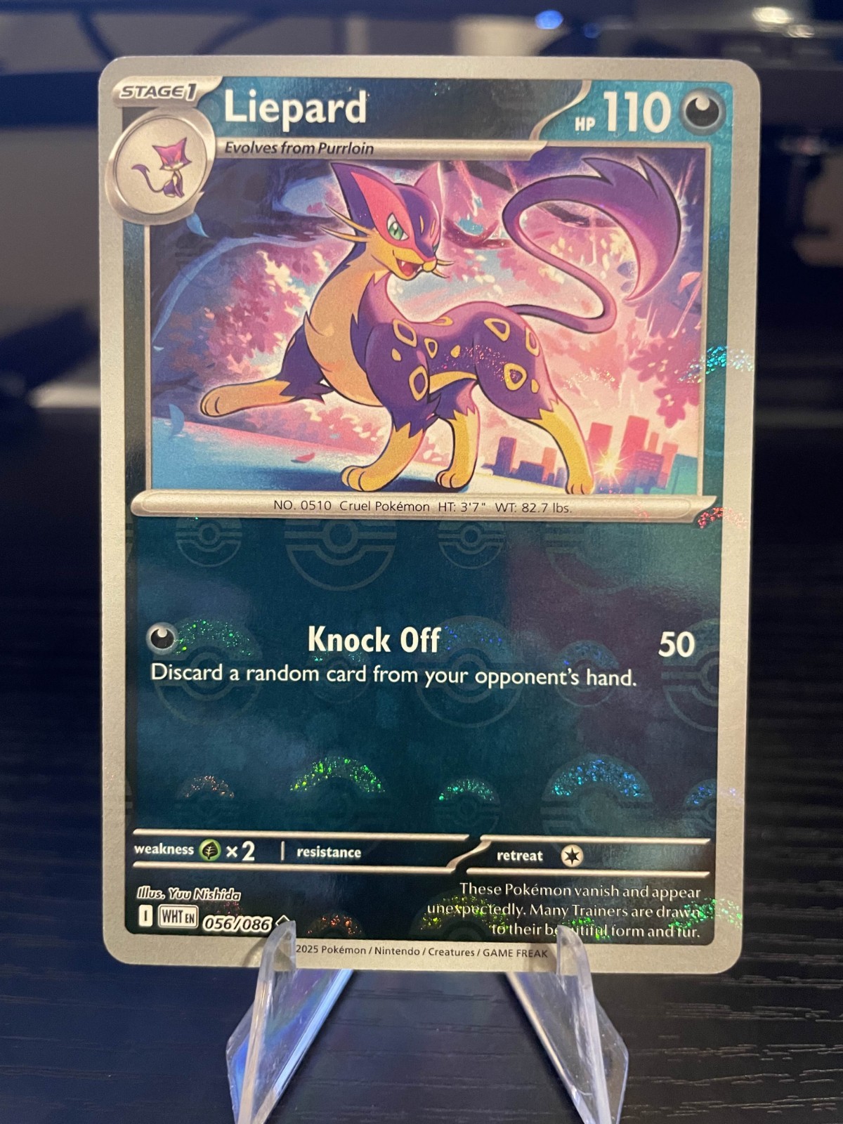 Liepard (Poke Ball Reverse Holo) - 056/086 - White Flare - NM/M - Pokemon