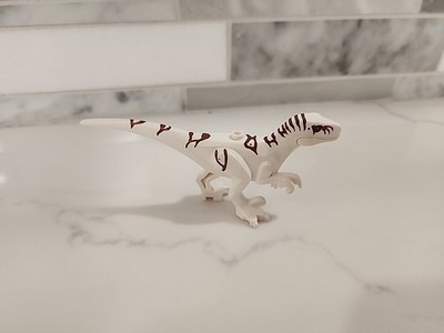 LEGO Dinosaur Atrociraptor with Reddish Brown Markings and Red Eyes (atrocira02)