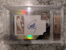 2010-11 Gold Standard Stephen Curry Gold NBA Logo Patch 104/199 BGS 10 Auto