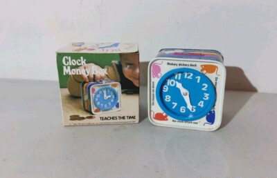 Vintage 70er Jahre Chad Valley Uhr Spardose lehrt die Zeit & Original Box #A1