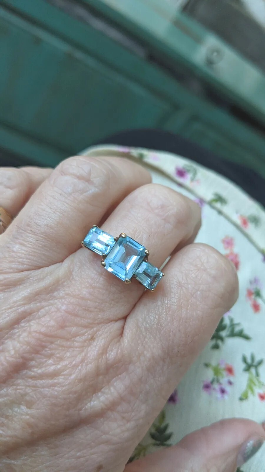 SOLID YELLOW GOLD AQUA MARINE RING EMERALD CUT AQ… - image 1