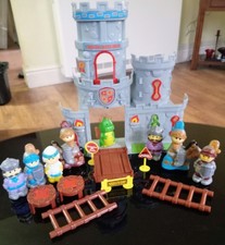 Boys Toy Castle And Figures Set