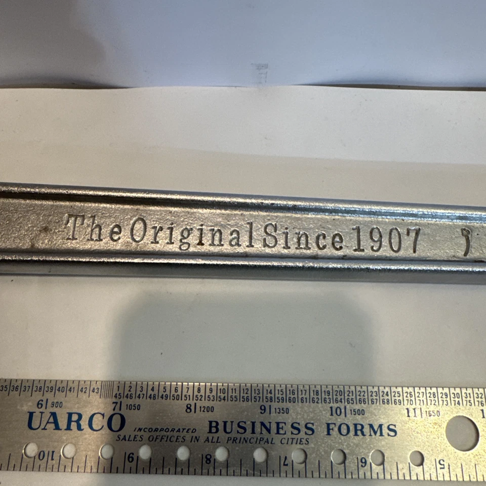 Llave Media Luna La Original Desde 1907 Marca USA 15" 15 Pulgadas 1 11/16" Capacidad Foto 3 de 4