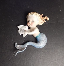 Rare Vintage Norcrest Blonde Mermaid Holding an Angel Fish P-659 Wall Plaque