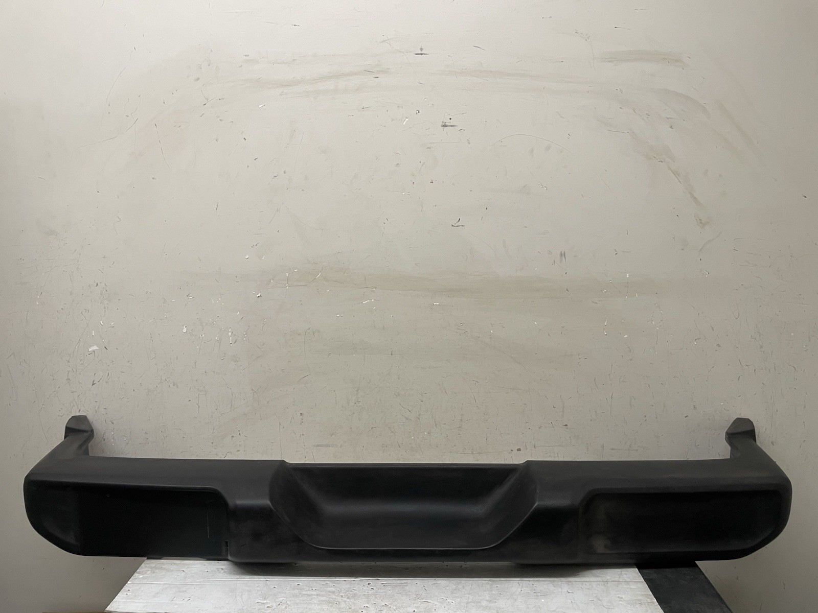 2018 2019 2020 2021 2022 2023 2024 2025 Jeep Wrangler JL Rear Bumper OEM