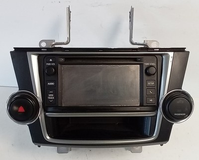 2013 Toyota Highlander AM FM BT CD Player Radio OEM