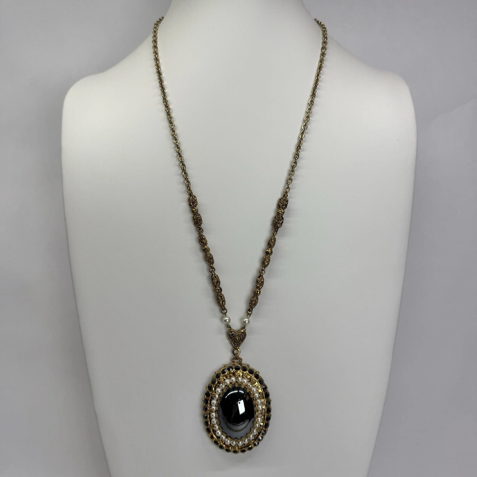 WEST GERMANY Black Cabochon Filigree Brass Vintage Necklace Jewelry N255