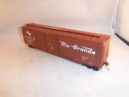 Kadee HO DRGW 50' PS-1 Dbl-Dr (offset 15' aperturas) caja toscana "DF" #63699 | Condition: New