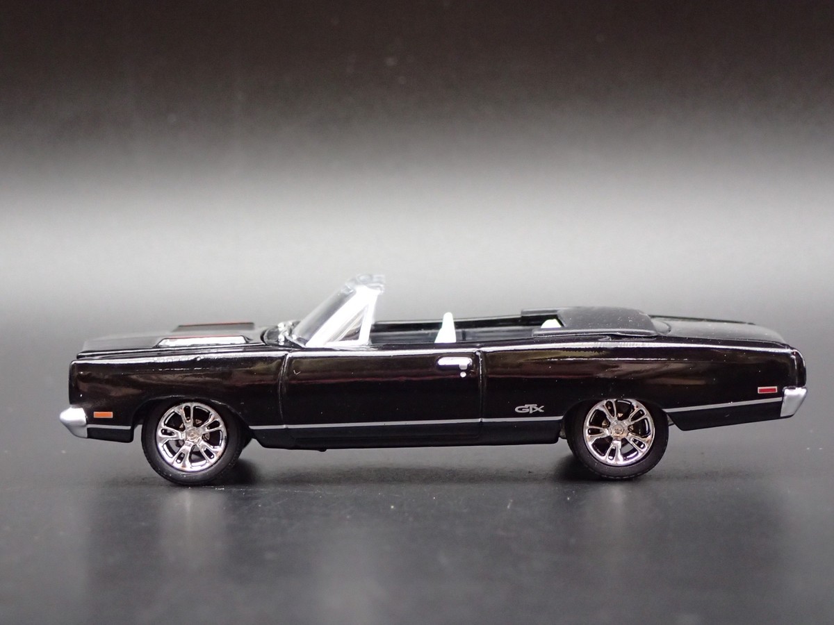 ミニカー 1969 Plymouth GTX 1969 69 PLYMOUTH GTX CONVERTIBLE BLACK 1:64 SCALE