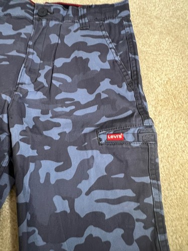 NEW Levi's Youth Boys' Cargo Shorts Blue Camo Size 10 - Picture 2 of 4