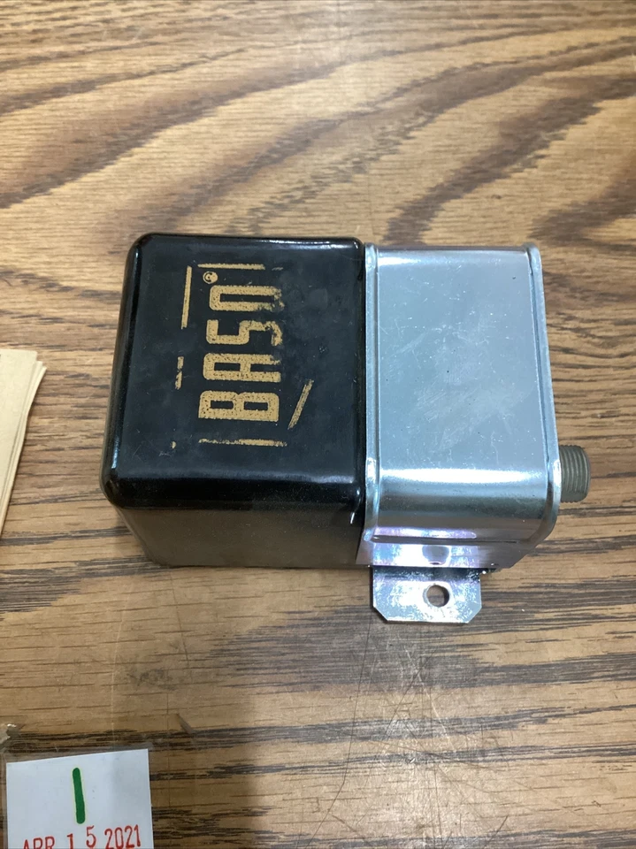 Penn Baso L61LL-01 SAFETY SWITCH NOS (#3) - Image 3 of 4